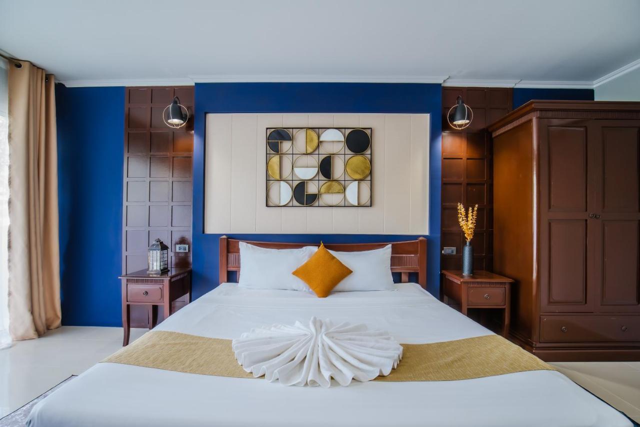 Time Out Hotel Patong Zewnętrze zdjęcie