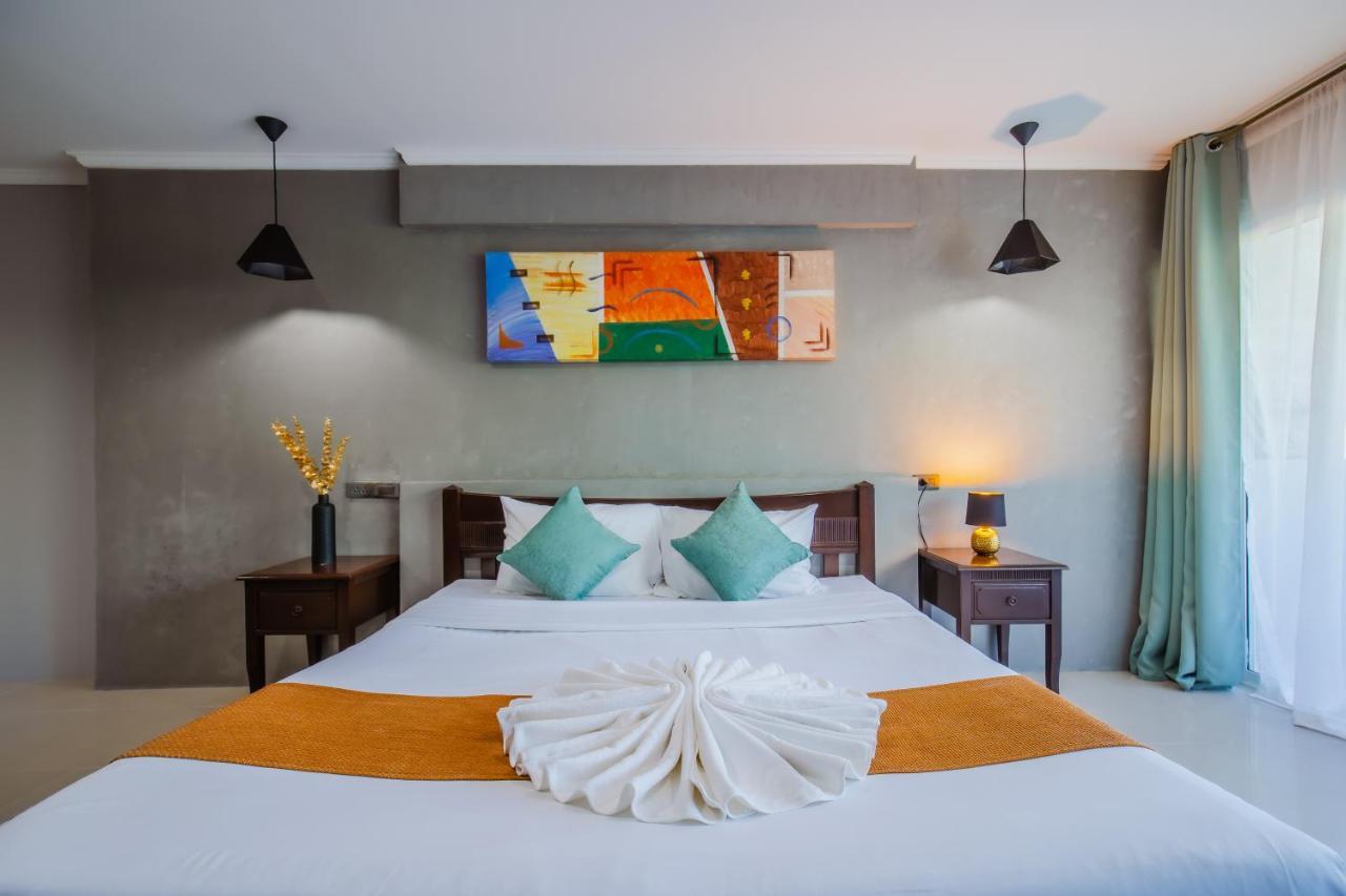 Time Out Hotel Patong Zewnętrze zdjęcie