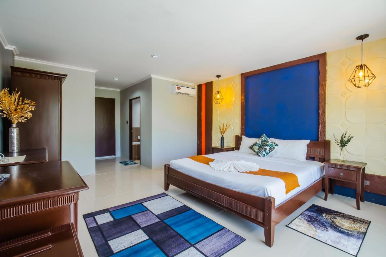 Time Out Hotel Patong Zewnętrze zdjęcie