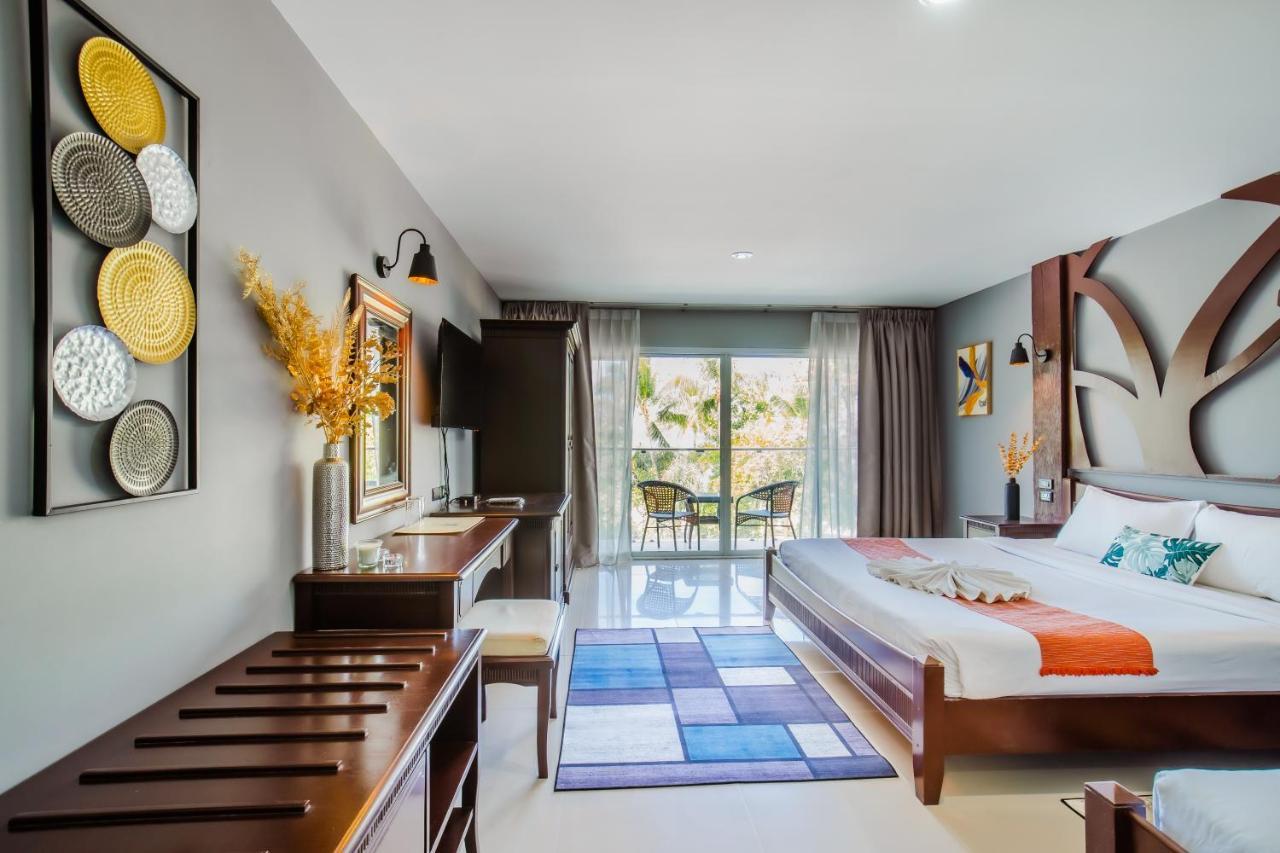 Time Out Hotel Patong Zewnętrze zdjęcie