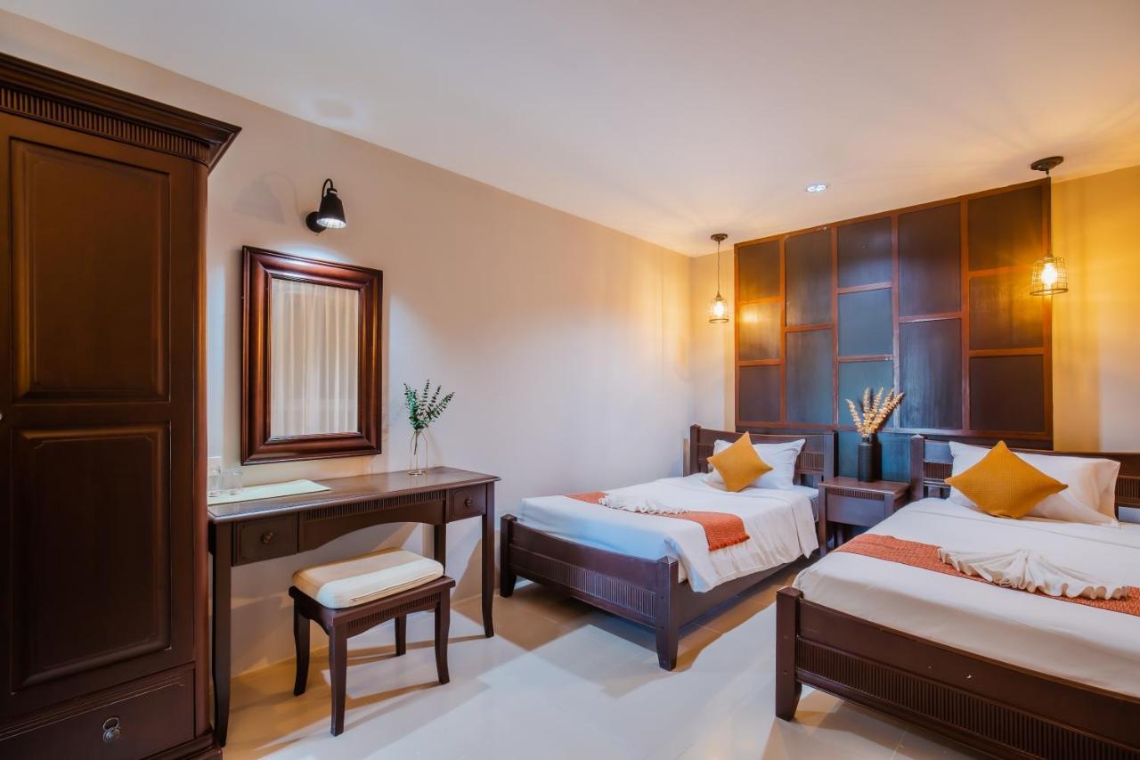 Time Out Hotel Patong Zewnętrze zdjęcie