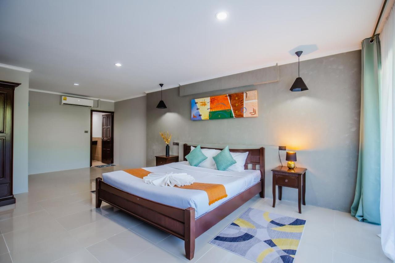 Time Out Hotel Patong Zewnętrze zdjęcie